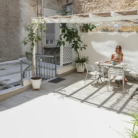 Tribunali apartments-2